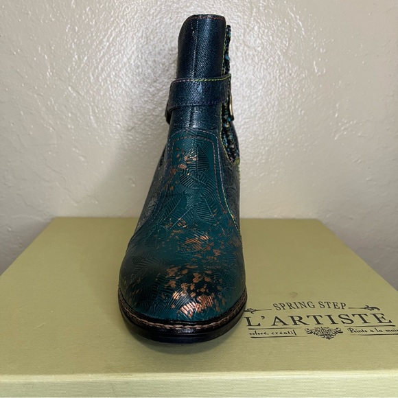 L'Artiste Spring Step Nancies Booties Floral Leather Ankle
Boots Sz 38 | 7.5-8 - Picture 5 of 8